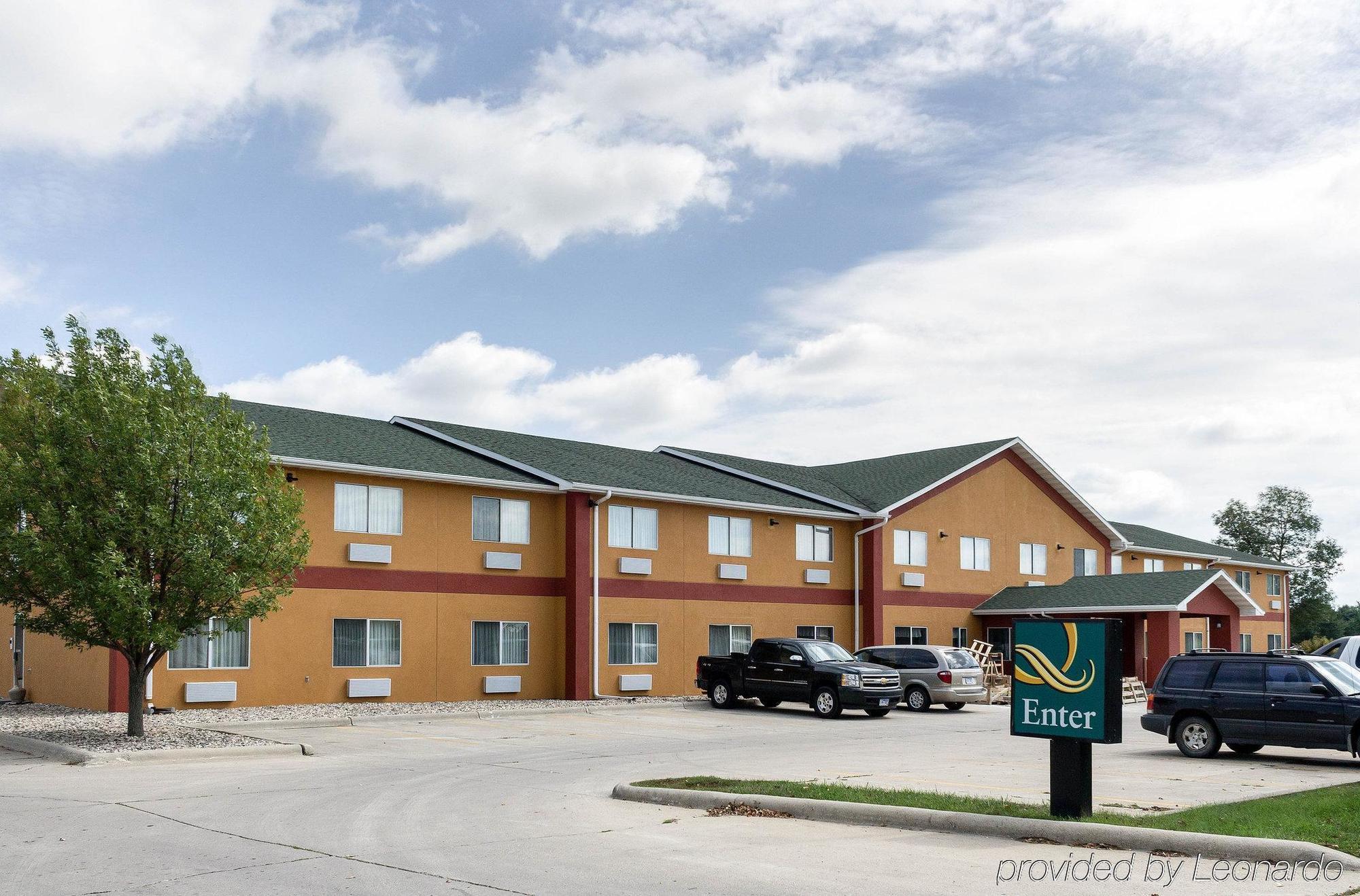 Quality Inn Brookings-University Exteriör bild