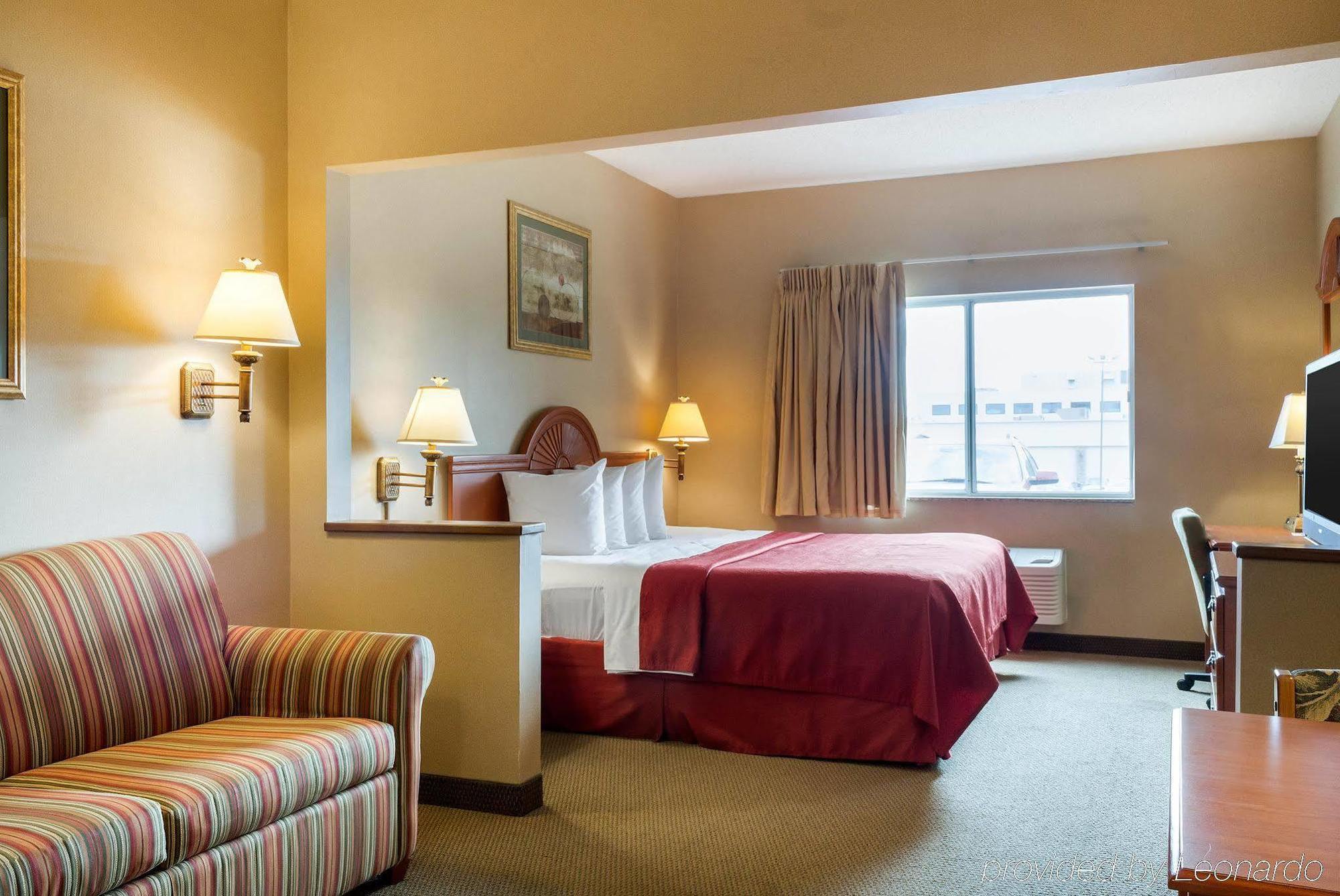 Quality Inn Brookings-University Exteriör bild